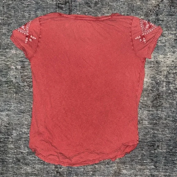 Lucky Brand Women's Coral Embroidered Tee - Picture 3 of 3